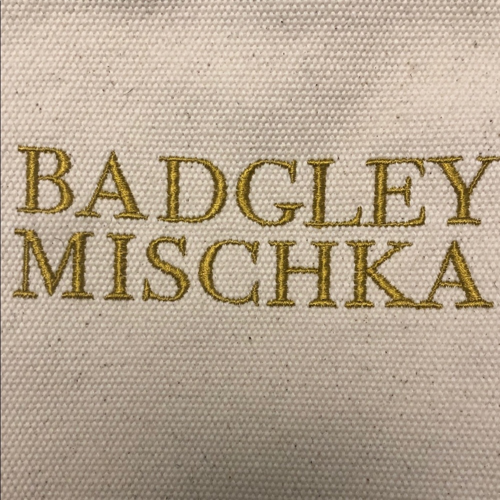NIB Badgely Mishka signature tote - Picture 4 of 6